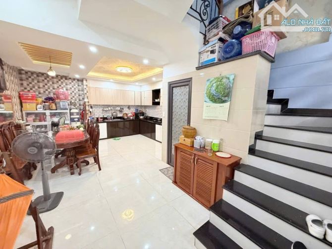 BN4259 🏠 Bán căn nhà hẻm xe hơi, ô tô đỗ trong sân luôn đường Lê Lợi, phường 7, Thành phố
