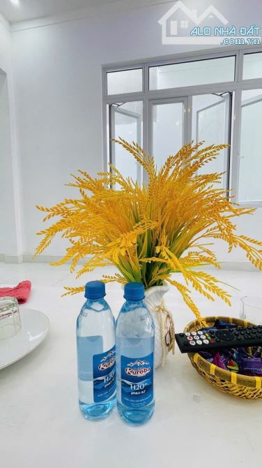 NHÀ ĐẸP GIÁ TỐT HẺM CẤP 1 GẦN CHỢ AMA KHÊ - Loctran