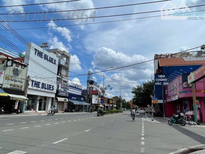 Bán gấp Khách sạn 5 tầng Nguyễn An Ninh giáp TTHC Dĩ An, DT 130m2 (4,6/5,3 x 27) giá 15 tỷ