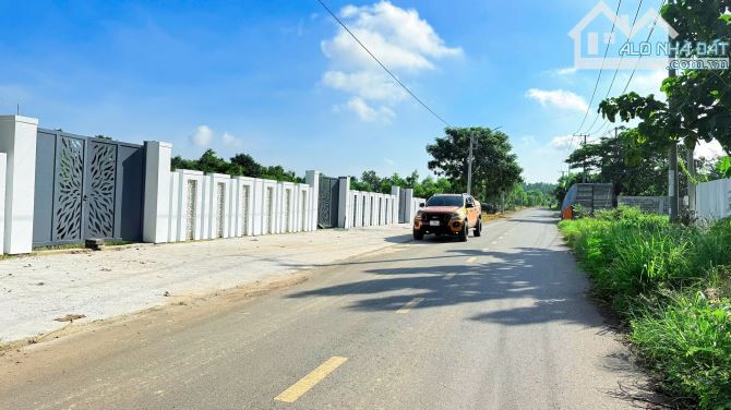 3 LÔ LIÊN KỀ MẶT TIỀN ĐƯỜNG ĐOÀN TRUNG CÒN - THỊ TRẤN ĐẤT ĐỎ- CÁCH TỈNH LỘ 52 CHỈ 50M