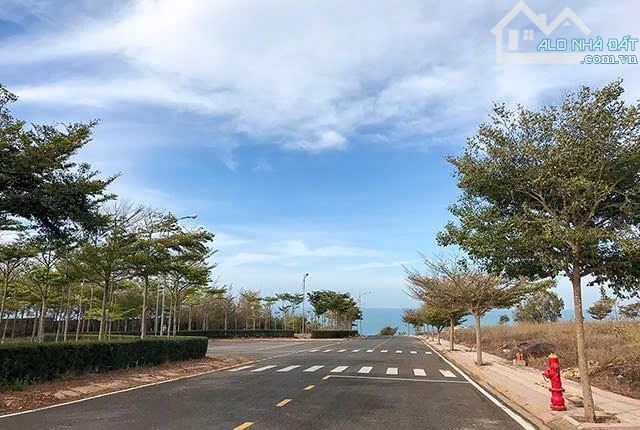 Bán gấp lô đất ngộp ngay mặt tiền Huỳnh Thúc Kháng cách biển Mũi Né 50m, 175m2, 1 tỷ 3