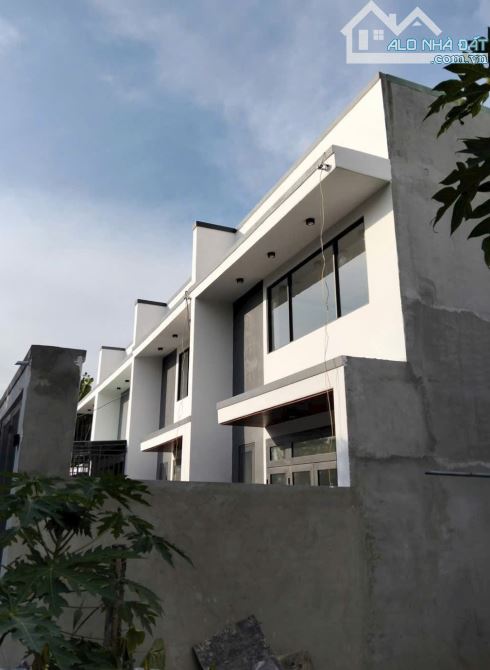 CHÍNH CHỦ CHUYỂN CÔNG TÁC NƯỚC NGOÀI BÁN GẤP CĂN LỬNG 105m2 NGAY TRUNG TÂM