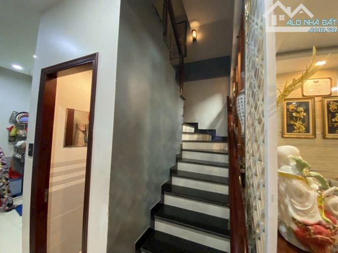 Nhà KTS Thiết Kế – Phù Hợp CHDV Cao Cấp – Phan Đình Phùng P.2 Phú Nhuận – 65m² – 5 Tầng –