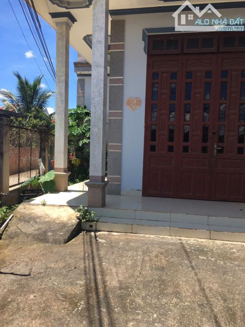 Cần bán nhà ở trung tâm xã Đạ Đờn giá cực rẻ
