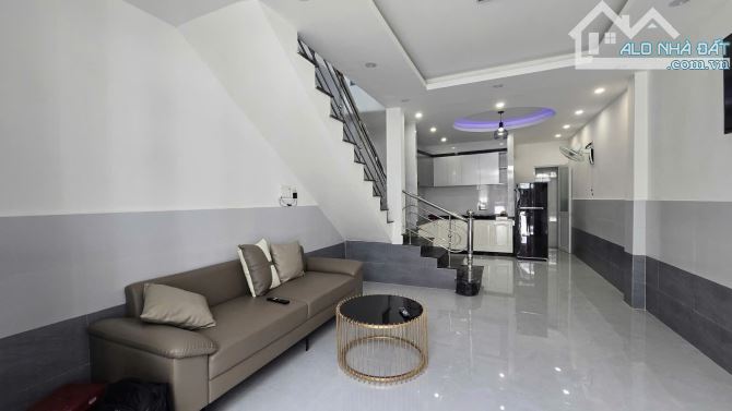 NHÀ 2 TẦNG KIỆT TRƯNG NỮ VƯƠNG, GẦN CHỢ MỚI