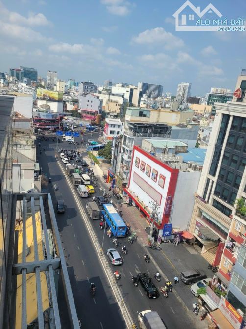 Bán nhà mặt tiền Phan Đình Phùng P. 17 Q. Phú Nhuận cấp 4, DT: 13m x 23m CN: 299m2 giá 97t