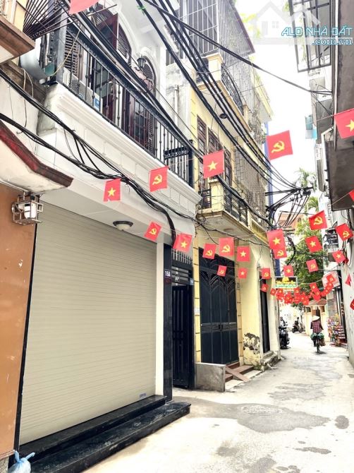 XUÂN THUỶ - NGÕ Ô TÔ - LÔ GÓC - KINH DOANH & Ở - 45M2 - GIÁ 15.8 TỶ