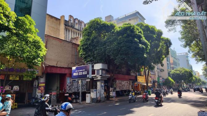 NGỘP NGÂN HÀNG CẦN BÁN NHANH GÓC 2 MTKD CAO THẮNG, QUẬN 3, DT 80M2, GIÁ HƠN 30 TỶ