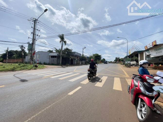 Bán lô đất 2 tiền kinh doanh đường Tỉnh Lộ 8
