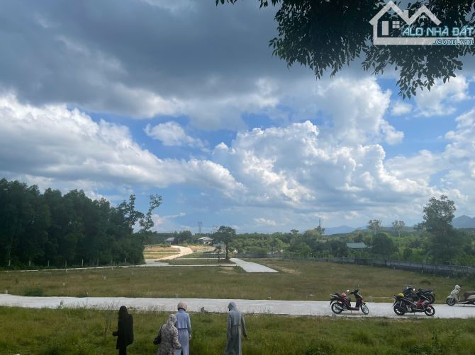 Mở bán giai đoạn 2 khu phân lô đất nền DẠ LÊ 15 lô dt 100m2 cực đẹp tại TP HUẾ