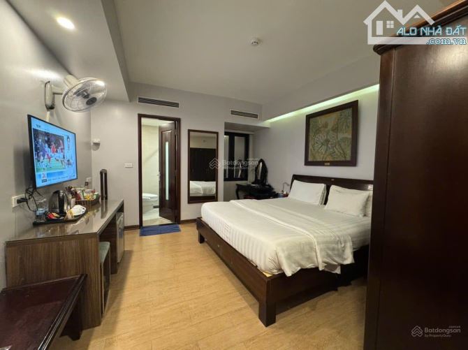 Bán Tòa 8T Triệu Việt Vương, nội thất thang máy đẹp, 82.3 tỷ