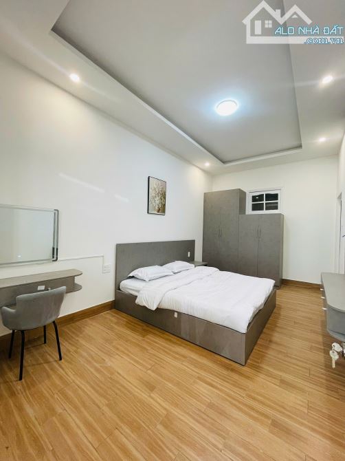 🏡 Cần Bán Villa/ Biệt Thự Hẻm Xe Hơi, Đường Nguyễn Siêu, P.07, Đà Lạt – 3 Mặt Tiền