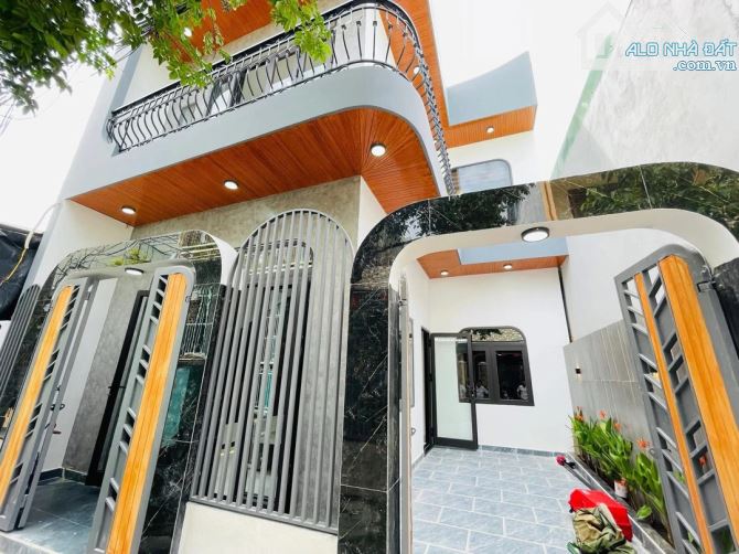 NHÀ 2 TẦNG THIẾT KẾ ĐẸP, NGANG RỘNG 7M NHƯ VILLA - TÔN ĐẢN - FULL NỘI THẤT