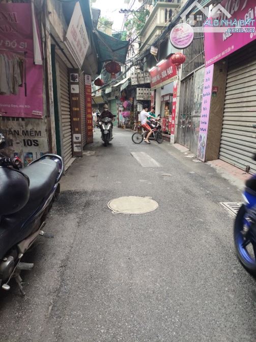 Bán nhà cách phố 15m, ô tô ngủ trong nhà Mỹ Đình, Từ Liêm 61m 5 tầng chào 13,9 tỷ