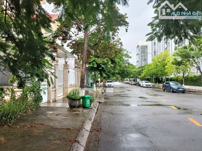 Bán đất Biệt Thự Sao Đỏ, Anh Dũng, Hưng Đạo, Hải Phòng. Diện tích : 300m2 - Mặt tiền 15m