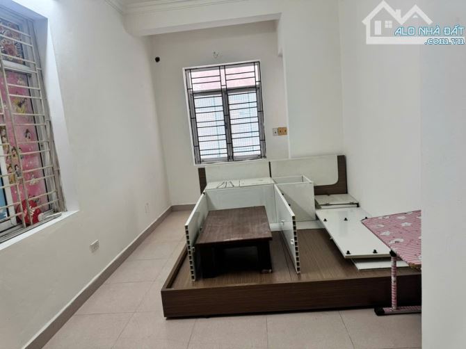 🏡 Nhà 3 tầng Hồ Đá – Sở Dầu, Hồng Bàng | Ô tô đỗ cửa – chỉ 2.1 tỷ, thoả thuận mạnh 🔥