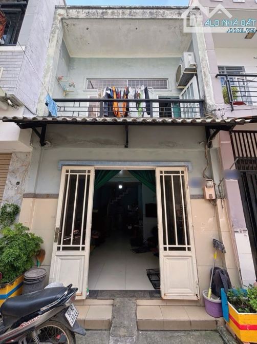 Bán nhà 2 tầng 32m² (4x8), Ngay Gò Xoài, gần Lê Văn Quới, chỉ hơn 3 tỷ