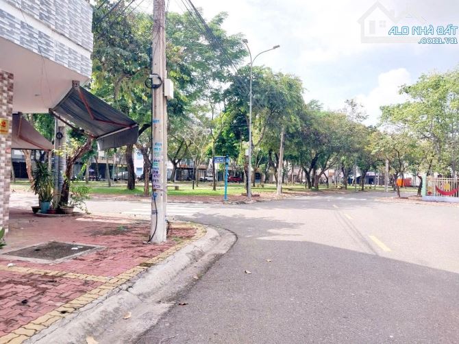 Giá bán: 5 tỷ 190 triệu - DT: 91,5m2 Bán nhà 1 trệt 2 lầu góc 2 mặt tiền đường Tản Đà