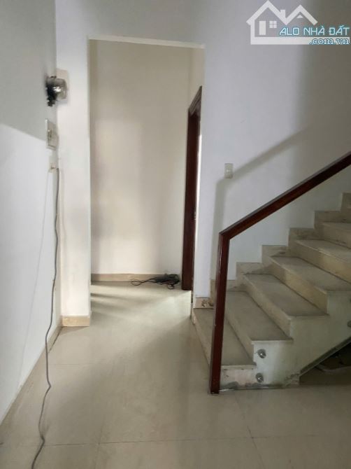 Rẻ nhất  Mặt Tiền Sư Vạn Hạnh P12 Quận 10 - 300m2 sử dụng - Ngang 6m
