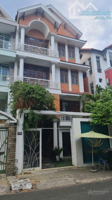 Biệt thự Mini - Mặt tiền Hoàng Dư Khương P12 Quận 10 - ngang 10m tổng gần 400m2