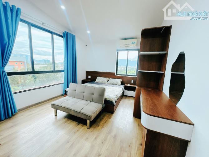 Tòa Căn Hộ 4.5 Tầng, View Biển đường Nguyễn Trọng Nghĩa. - Giá 17 tỷ TL