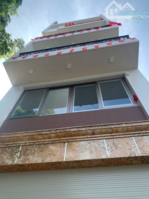 CHO THUÊ MẶT BẰNG TRỆT + LẦU 1 – MẶT TIỀN NGUYỄN BỈNH KHIÊM, P.3 –  4x20M – GIÁ 40TR/TH