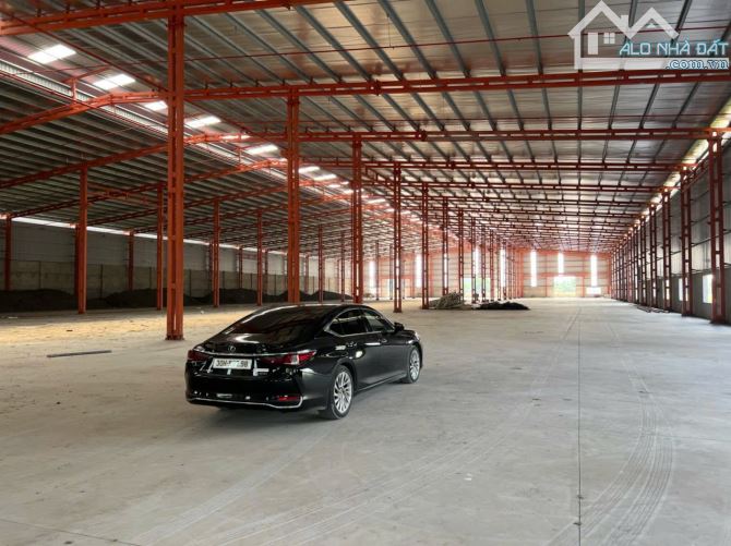 Cho thuê xưởng 9000 m2 ở ngoài KCN Bắc Ninh. Xưởng cao ráo, đầy đủ PCCC. Giá: 3,2 $/m2