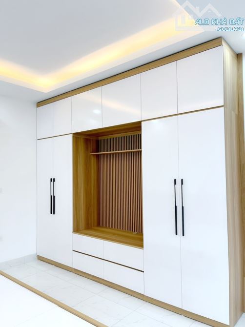 bán nhà liền kề Mậu lương- Đìa Lão 50m2/5 tầng ô chờ thang máy 13,5 tỷ