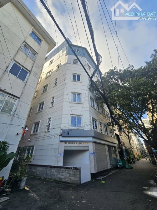 Bán CHDV 46p - TN: 250tr/Tháng - Góc 2MT - Nguyễn Trãi, Quận 1 - DT: 11m x16m - 7 Tầng