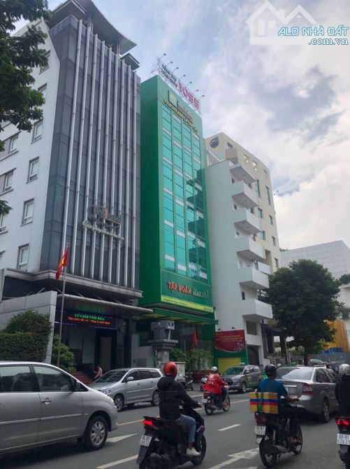 Bán toà nhà mặt tiền Bùi Đình Tuý,DT: (6,5x26m) 7 tầng có PCCC thang máy, HĐT 120tr, 42.5T