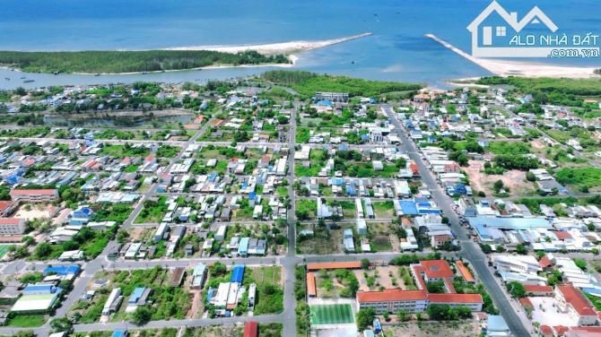 🏖️ Đất Lộc An cách bãi tắm 1km, gần chợ, đường ven biển 300m, giá 5 tỷ thương lượng
