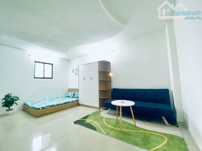 Cho thuê căn hộ quận 5 gần cầu Nguyễn Văn Cừ, cửa sổ thoáng