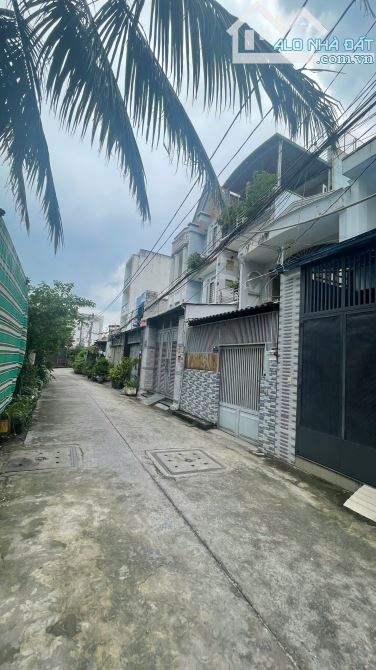 HẺM XE TẢI THÔNG – KHU DÂN TRÍ AN NINH – CV LÀNG HOA GÒ VẤP