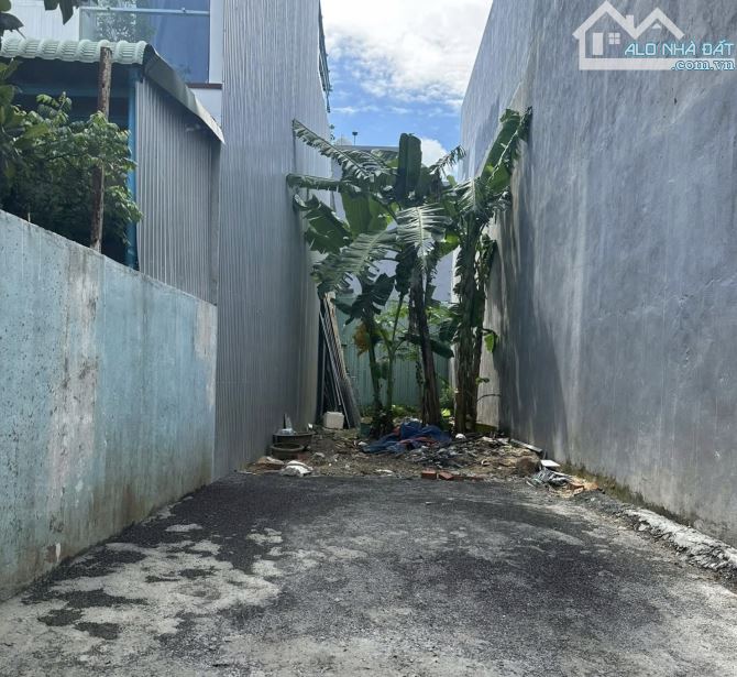 Đất kiệt 6m_ TRẦN ĐÌNH NAM_ Dt 101m2_ Hướng TÂY BẮC_ GIÁ: 3 Tỷ 35 TL