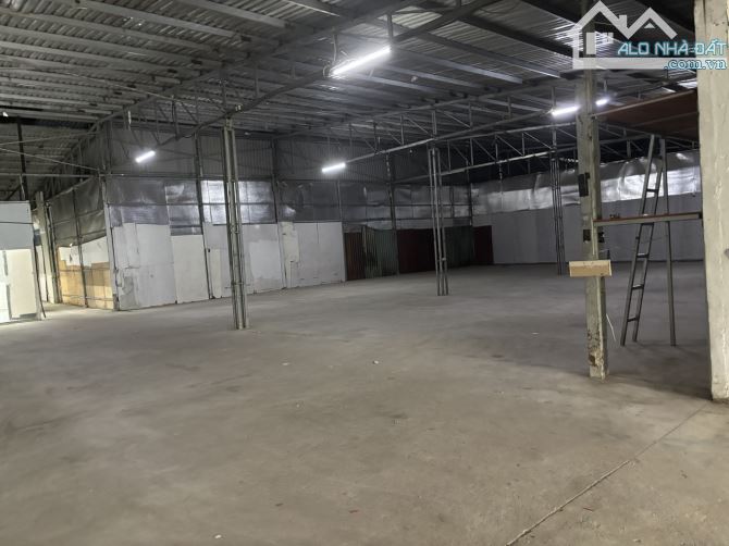 Cho thuê kho xưởng mặt bằng 850m2 MT Liên Phường, Phú Hữu, Quận 9