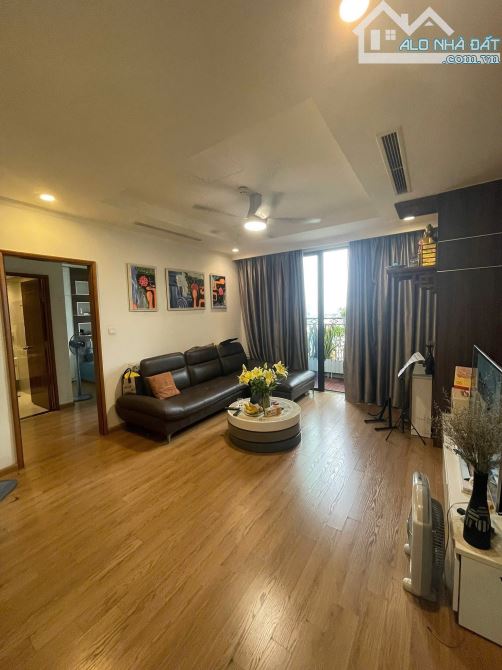 CHUNG CƯ MULBERRY LANE 135M  3 NGỦ NHỈNH 9 TỶ