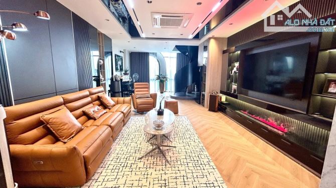 Có 102 Bán Nhà 65m2 Ngọc Thụy, Long Biên 6 Tầng Nổi, 1 Hầm, Kinh Doanh, Dòng Tiền - 2X Tỷ