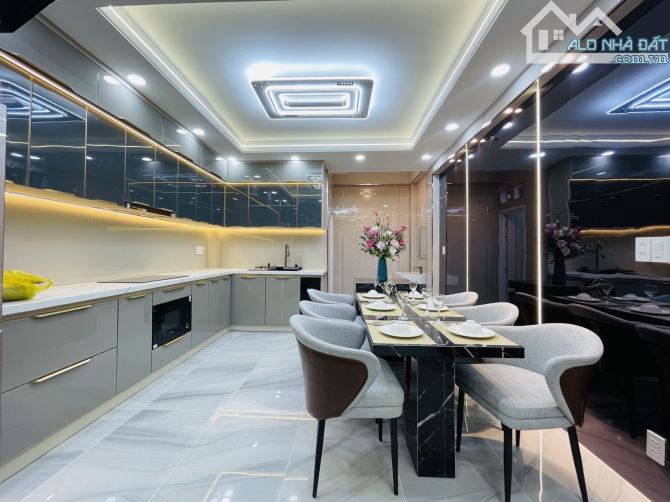 Bán Nhà Mới Gò Vấp Gần Công Viên Làng Hoa – Hẻm Ô Tô Tránh – Full Nội Thất Cao Cấp