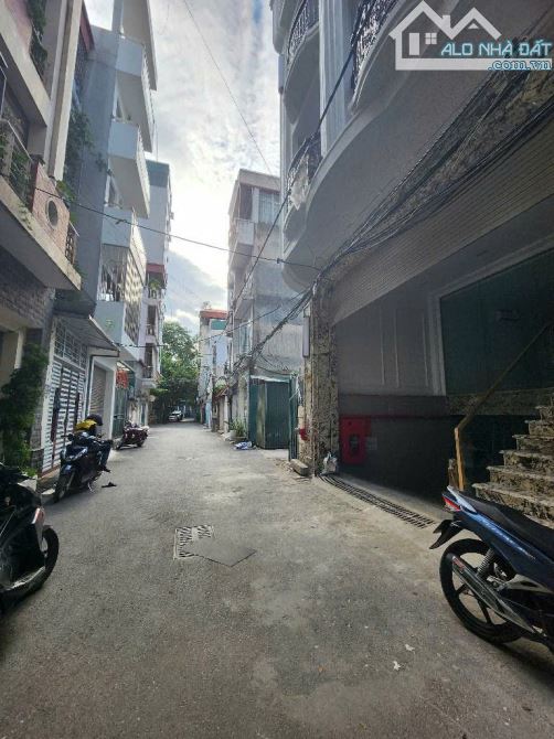 Quá Hiếm! Nhà Đẹp Đồng Bát, Mỹ Đình – Sát Phố, Ngõ Ô Tô, View Thoáng, Cơ Hội Tăng giá cao!