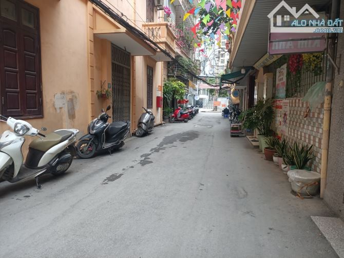 Nhà Thanh Xuân Phân Lô Quân Đội, Ôtô đỗ cửa, Thông các ngả, DT 36m * 6T, MT 5m, Giá 8.8 Tỷ