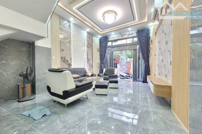 Bán nhà hẻm, Phan Văn Trị, Bình Thạnh, 47.5 m² (4m x 12m), 4 phòng ngủ - Giá 8.6 tỷ TL