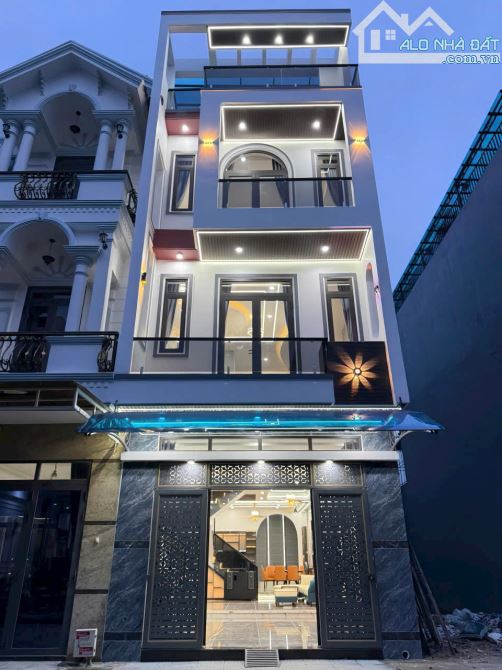 Nhà đẹp như biệt thự tại Hóa An Biên Hòa 2 lầu 1 trệt 230m² full nội thất nhập khẩu