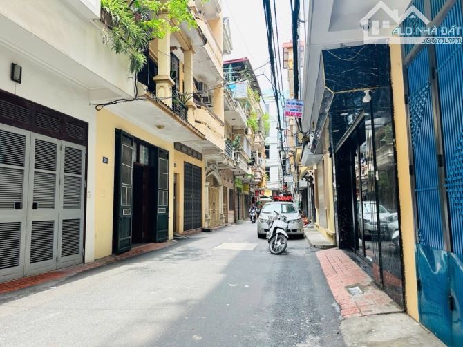 HIẾM CỰC HIẾM💥BÁN NHÀ 5 TẦNG VĂN KHÊ HÀ ĐÔNG_OTO VÀO NHÀ_ LÔ GÓC 3 THOÁNG_37M2_GIÁ:10,4TỈ