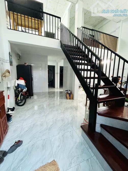🌴Bán nhà trệt lửng- 79mv(6.3*13), Hoàn công đủ, Ngay sau VinCom Thủ Đức.