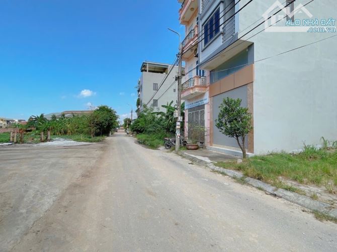 ĐẤT DỊCH VỤ ĐỨC THƯỢNG- Ô TÔ CHẠY VÒNG QUANH - KHU VỰC ĐANG PHÁT TRIỂN  , ĐẤT ĐẸP GIÁ HỢP
