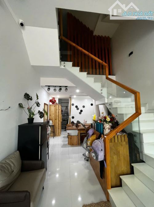 💥💥 BÁN NHÀ 3 TẦNG MT KINH DOANH ĐƯỜNG NGUYỄN CÔNG TRỨ. TRUNG TÂM PHỐ