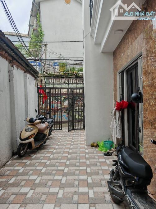 Nhà Hoàng Liên ở ngay - 32m2 - 6 tầng thang máy, ô tô đỗ