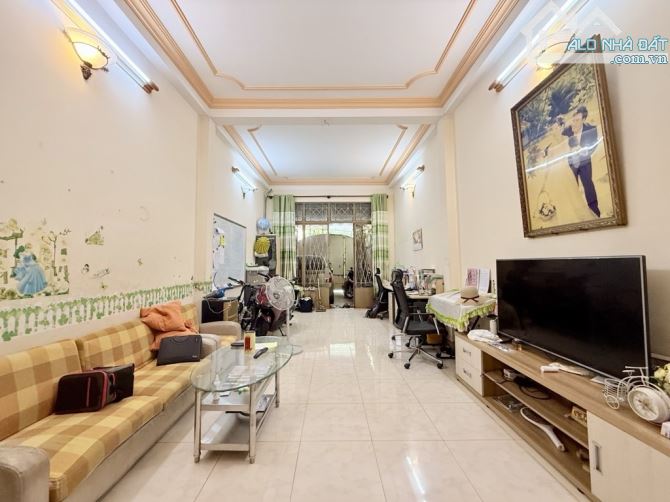 Ngộp Bank! Nhà 5 tầng mặt tiền Hà Huy Giáp Ngay Chân Cầu An Lộc Giáp Gò Vấp- 60m2- 8 tỷ