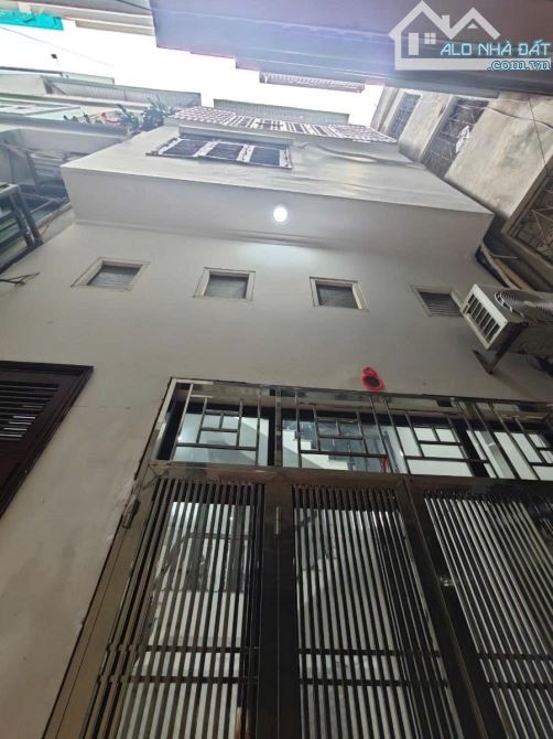 Mỹ Đình, Nhà đẹp, tháng sáng, DT 43m2 x 5 tầng, MT 4,5m, Giá 9,2 tỷ