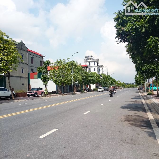 🌍 ĐẤT VÀNG TRUNG TÂM GIA THƯỢNG LB, DT44M2, MT5.2M,  NGÕ  ÔTÔ TRÁNH, KINH DOANH,NHỈNH 7 T